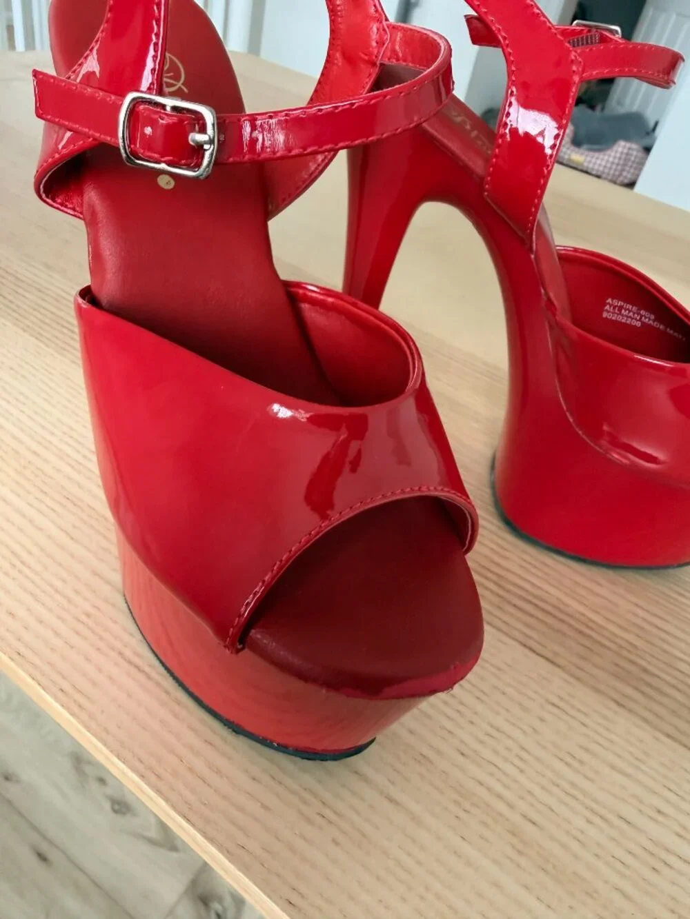 Pleaser Aspire-609 Red Platform Sandals | 6” Heel | Ankle Strap | Size 7 - Picture 4 of 6